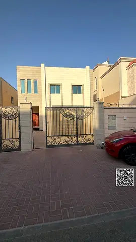 فيلا مستقلة للبيع في مويهات 2، تضم 5 غرف نوم رئيسية، جاهزة للسكن الفوري، موقع مميز بالقرب من الطريق الرئيسي، السعر المطلوب 2,200,000،