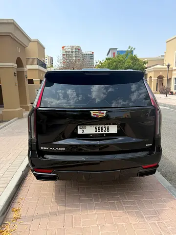 2021 Cadillac ESCALADE — фото 2