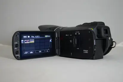 Canon Vixia HF CG10 A - HD CMOS Pro Camcorder — Excellent Condition