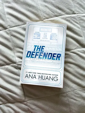 The Defender by Ana Huang (Book 2) - Paperback