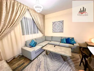 الشارقه النباعه تاني ساكن فرش جديد غرفه وصاله ومطبخ وحمامين السعر 3500 شامل انترنت