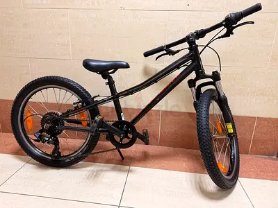 Specialized Hot Rock 20” Kids Bike
