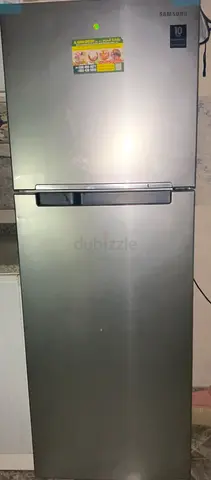 Samsung Silver Top-Freezer Refrigerator - Good Working Condition