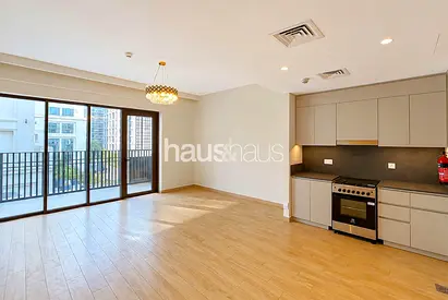 Beach Access | White Goods | Spacious