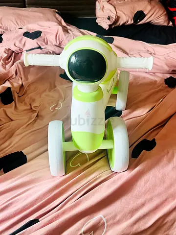 Kids Ride-On Scooter / First Balance Bike - Green & White