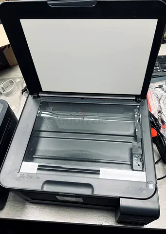 All-in-one Epson flatbed printer/scanner in good working condition