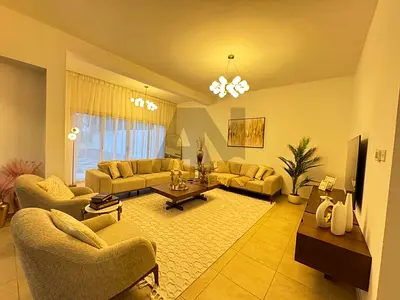 Upgraded 4BR | Furnished | Walk to Beach