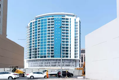 BRAND NEW TOWER WATER CANAL VIEW 2 B/R GYM/POOL/GARDEN