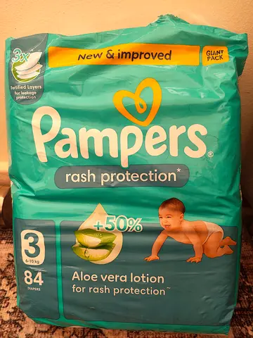 Pampers Rash Protection Size 3 - 84 Diapers (Aloe Vera) - Open pack