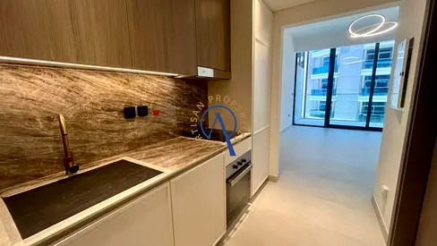 BELOW OP PRICE | GOOD ROI | SPACIOUS UNIT