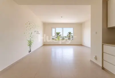 Single Row | Terrace | Golf Course Living