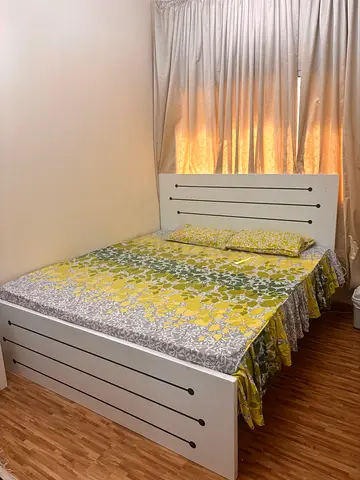 King size bed with matress used only 3 months in excellent condition