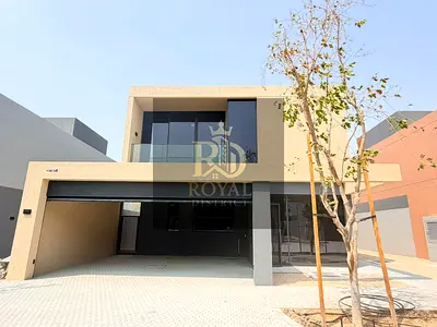 LESS THAN ORIGINAL PRICE | LUXURIOUS 4 BEDROOMS STAND ALONE VILLA | SYLISH LAYOUT | MODERN DESIGNED | PREMIUM FOREST COMMUNITY | PRIME