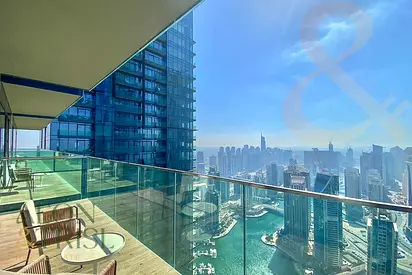 Exclusive| Furnished | 3 parkings| Marina view