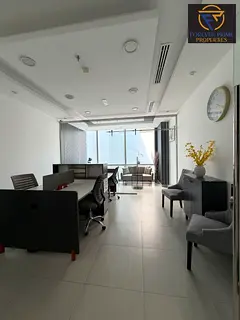 FITTED OFFICE | MID-FLOOR| READY TO MOVE-IN