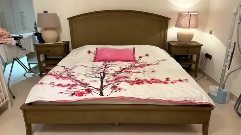 Pottery Barn king size Bed Solid Wood Double Bed with Headboard and Matching Nightstands