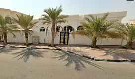 5 BR Villa for Sale in Mankhool
