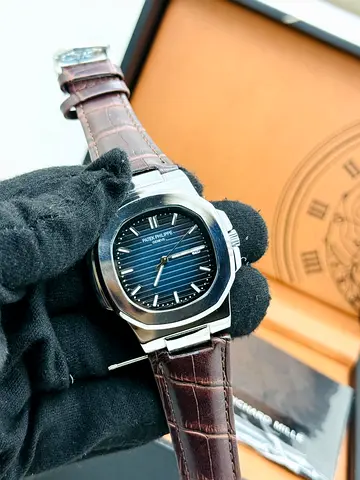 Patek philippe mens quartz watch with leather strap