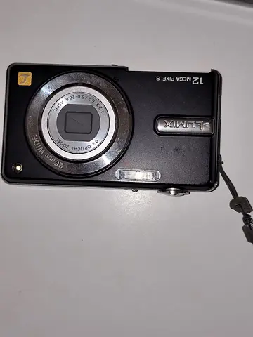 Panasonic DMC-F13 Camera (CLEARANCE SALE)