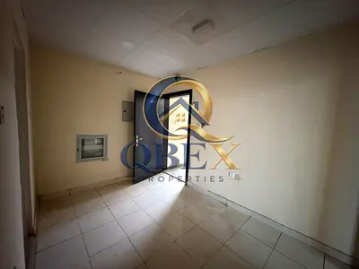 شقة سكنية فاخرة للإيجار - أم القيوين