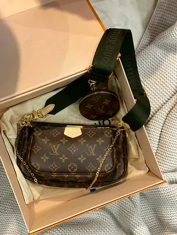 Louis Vuitton Multi Pochette Accessoires Cross Body bag