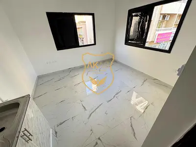 Newly Renovated Studio with Split AC | Near Corniche | Bechlors