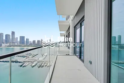 3 CHEQUES | HARBOUR & ATLANTIS VIEWS | LARGER LAYOUT
