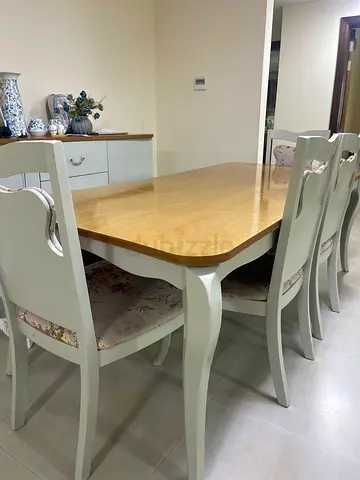 Wooden Dining Table with 6 Floral Upholstered Chairs