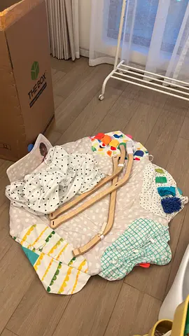 Lovery Baby play gym mat with wooden arch - gently used