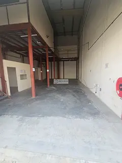 3 phase/ 2500 Sqft Warehouse for Rent industrial Area 18,sharjah