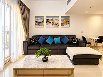 Luxury Upgraded! Fully Furnished! Canal View