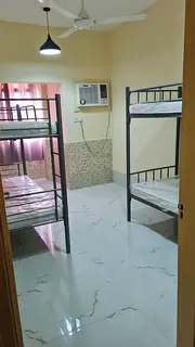 Male Bedspace karama, burjuman exit 2
