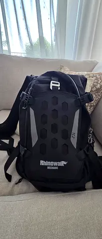 Rhinowalk Black Outdoor Riding Backpack - 25L, brand new Condition