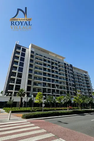 STUDIO FULLY FURNISHED | CHILLER FREE | BOULEVARD VIEW | Price Negotiable