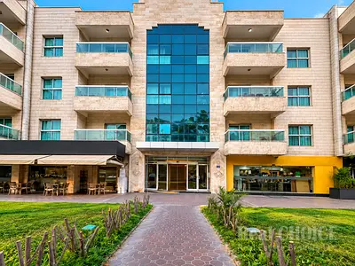 Deira-Abu Hail | Huge | Metro | Prime Location