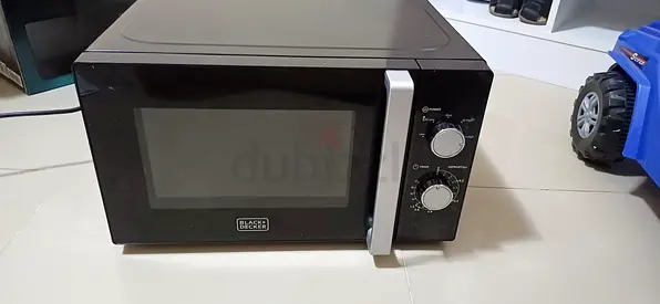 BLACK+DECKER 20L Microwave Oven (700W) – Excellent Condition!