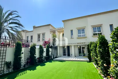 Renovated | 2bd + Maids | Beautiful Landscaping