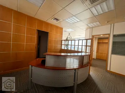 WELL-MAINTAINED OFFICE | MINA ROAD, AL HUDIABA | 950 SQ.FT