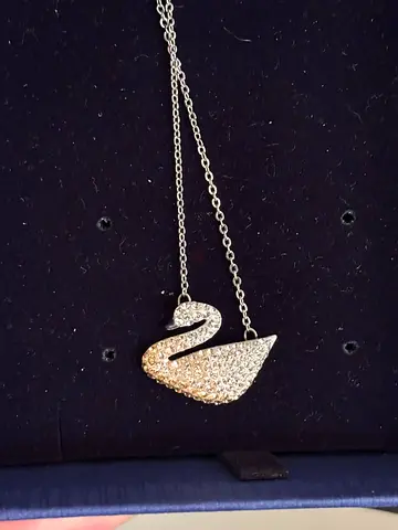 Swan necklace Swarovski