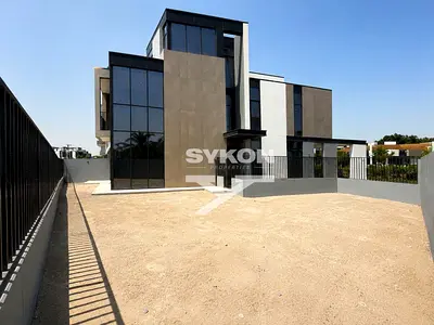 Large Corner Plot | 4 Bedroom + Maid | Unfurnished