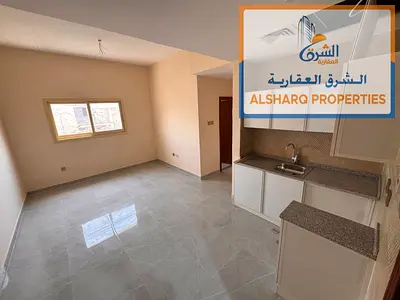 ارخص وانضف شقة جديدة اول ساكن _ مطبخ امريكي _ مساحة كبيرة _ موقع متميز بالقرب من جميع الخدمات _ سهل المخرج لدبي