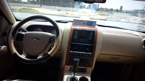 صورة 5 لـ 2010 FORD EXPLORER