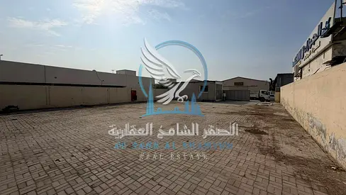 حوطه الصناعيه5 الشارقه | موقع مميز | رئيسي | مساحه واسعه | تصميم عصري | كهربا 3فاز | نظام دفاع مدني | كراج | مناسبه لاي نشاط | تامين شيك | تسهيلات دفع