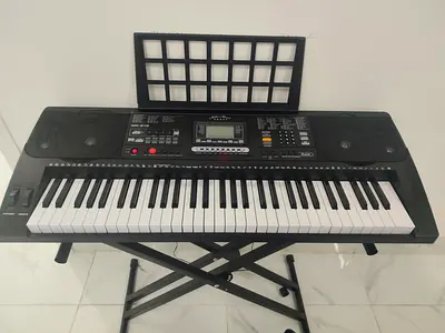 MK-212 Digital Keyboard with Stand and Music Rest + bench