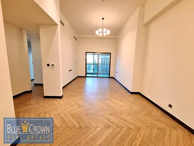 Unique building ! 2bhk + maid ! Huge size