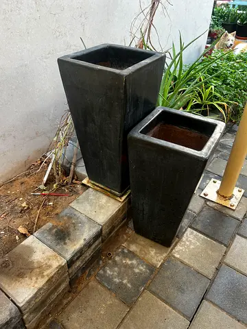 Ceramic pots