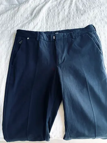Mens Hugo Boss navy formal chino trousers - size 32R - like new