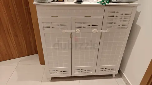 White Woven 3-Door Shoe Cabinet / Storage Cupboard - Good Condition
