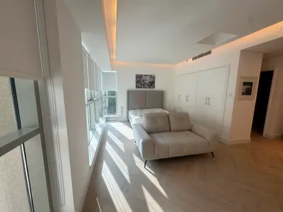No Agency Fees. Fully renovated and furnished studio in Downtown- Brand New - 1 cheque only