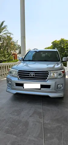 Toyota Land Cruiser GXR 2014 GCC Specs - Well Maintained